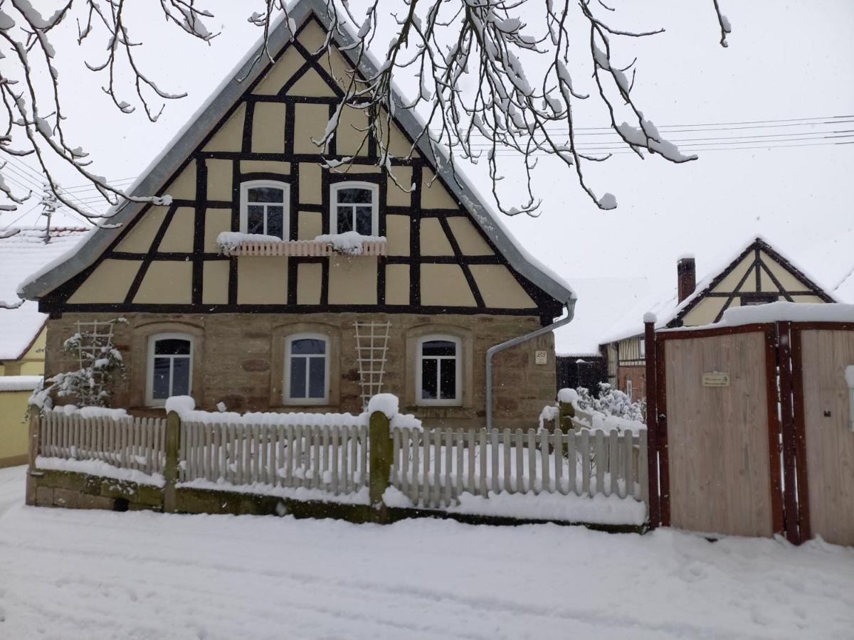 Apartment Romantisches Rosencottage Hofheim in Unterfranken